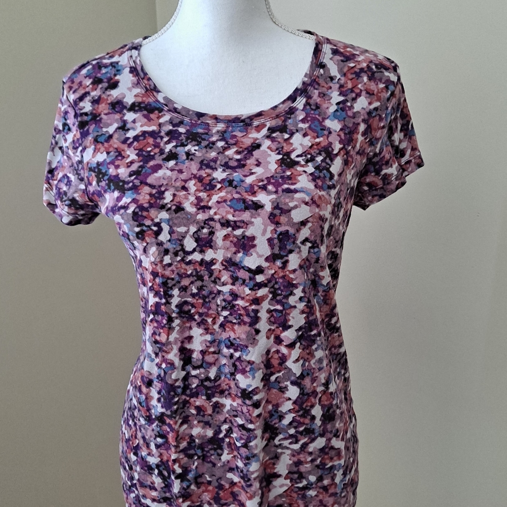 SALE 3 FOR $10 DAISY FEUNTES TOP NWOT